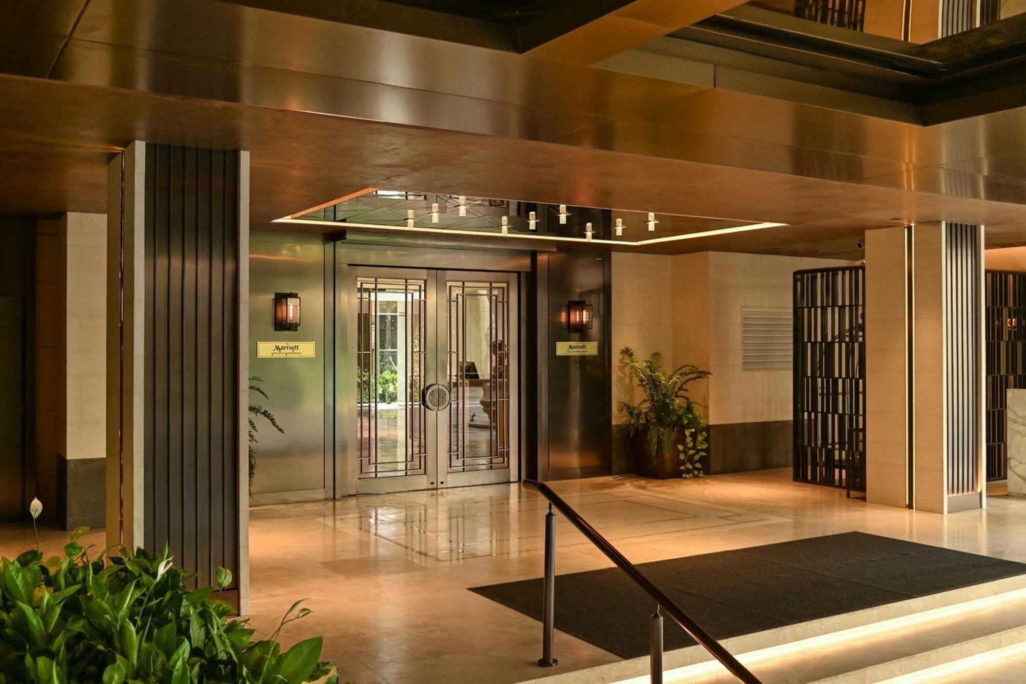 Marriott Executive Apartments, Bangkok Townhall Sukhumvit Exterior photo